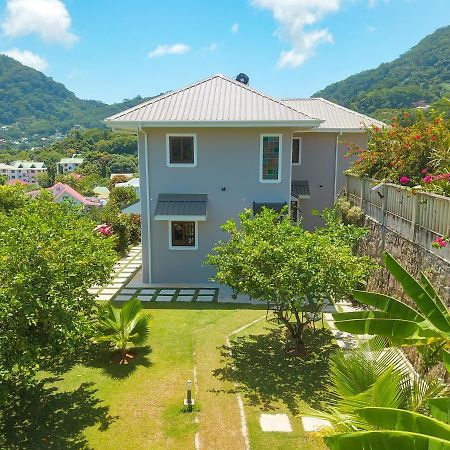 Whispering Palms Apartment Bel Ombre Екстериор снимка