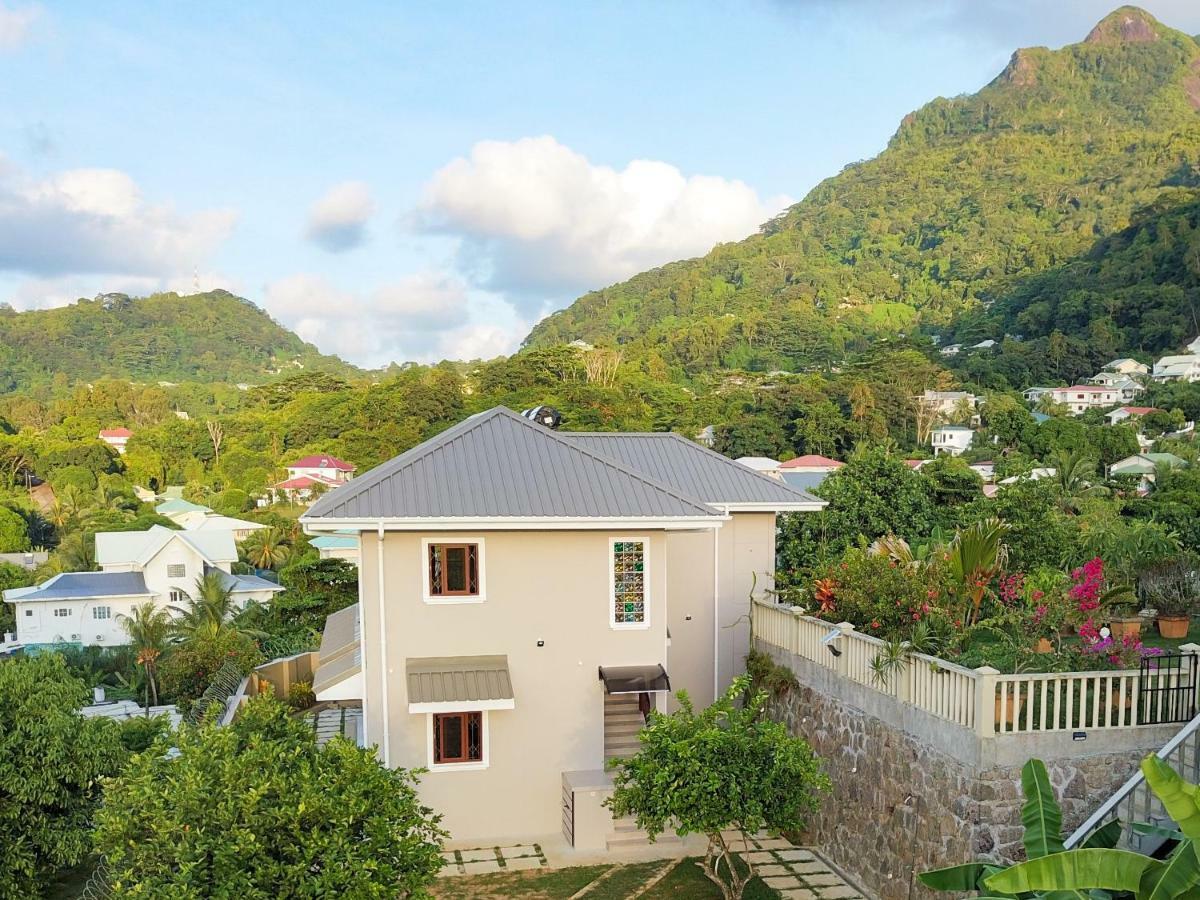 Whispering Palms Apartment Bel Ombre Екстериор снимка