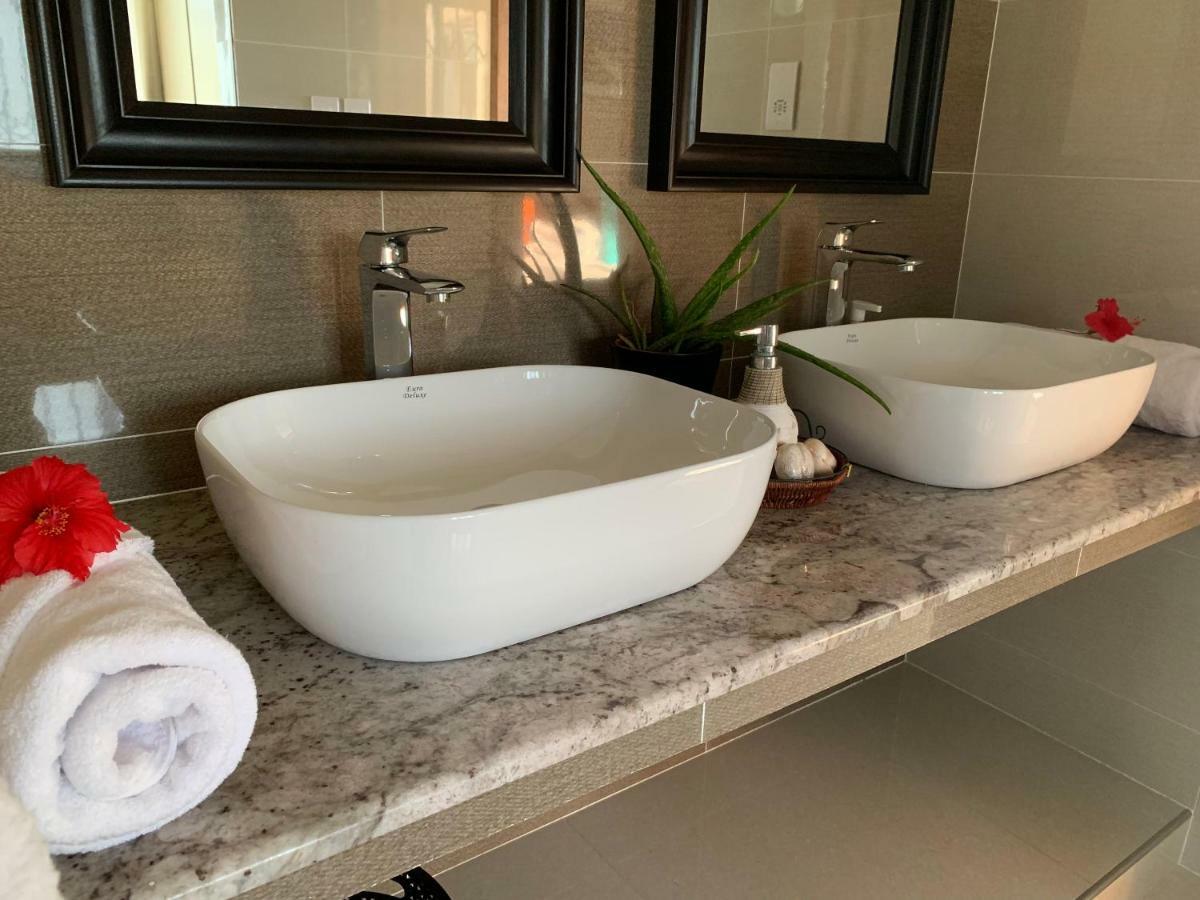 Whispering Palms Apartment Bel Ombre Екстериор снимка