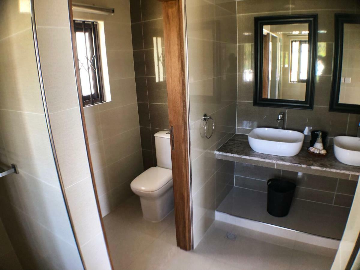 Whispering Palms Apartment Bel Ombre Екстериор снимка